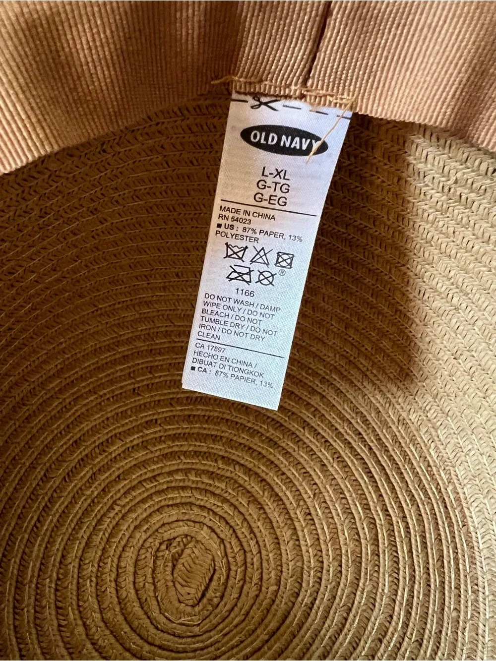 Old Navy lightweight floppy